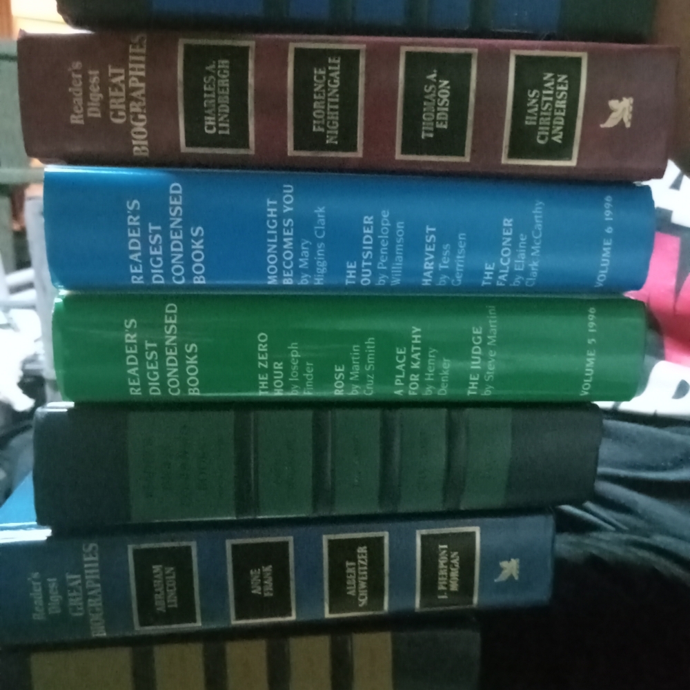 Reader's Digest Assorted Color Book Set - Picture 6 of 6